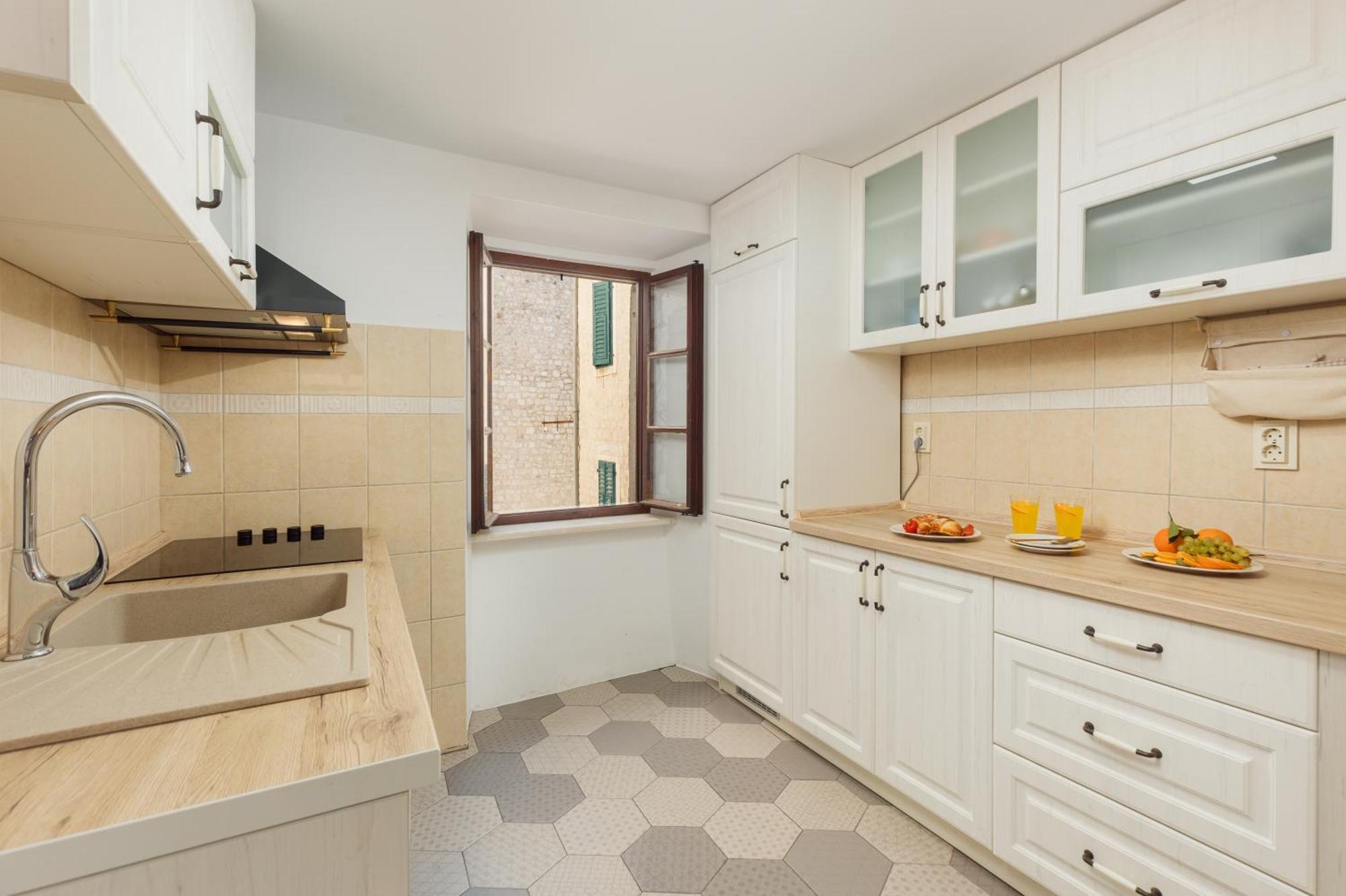 Old Town St Tryphon Apartment 科托尔 外观 照片